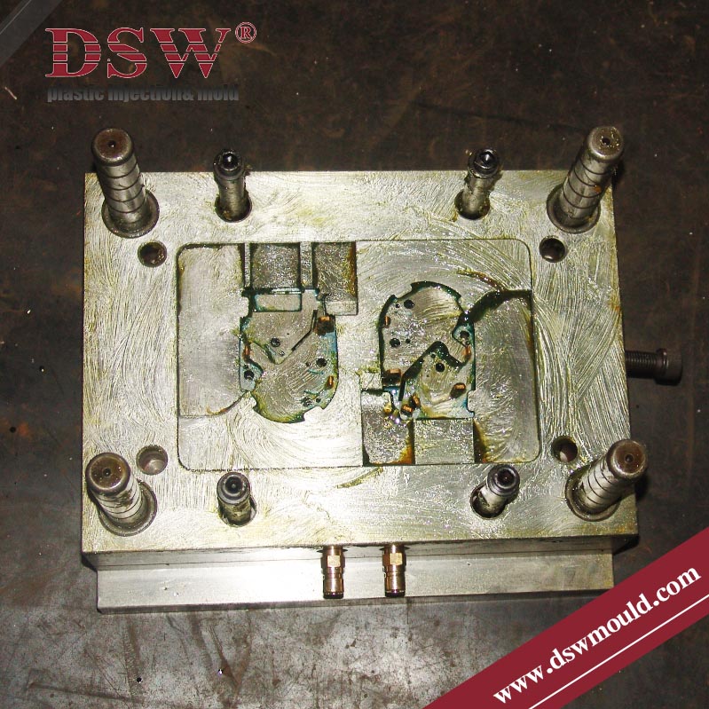 Plastic mould supplier