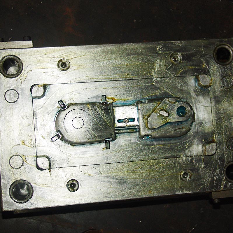 Plastic mould supplier in china