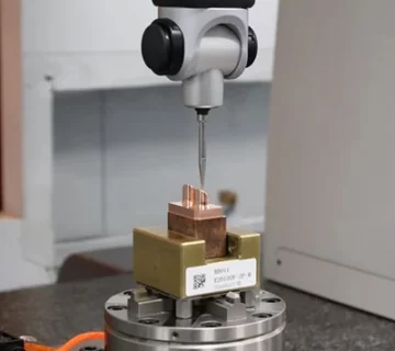 3D Coordinate Measuring Machine (CMM) with a tolerance of ±0 001 mm for high precision measurements